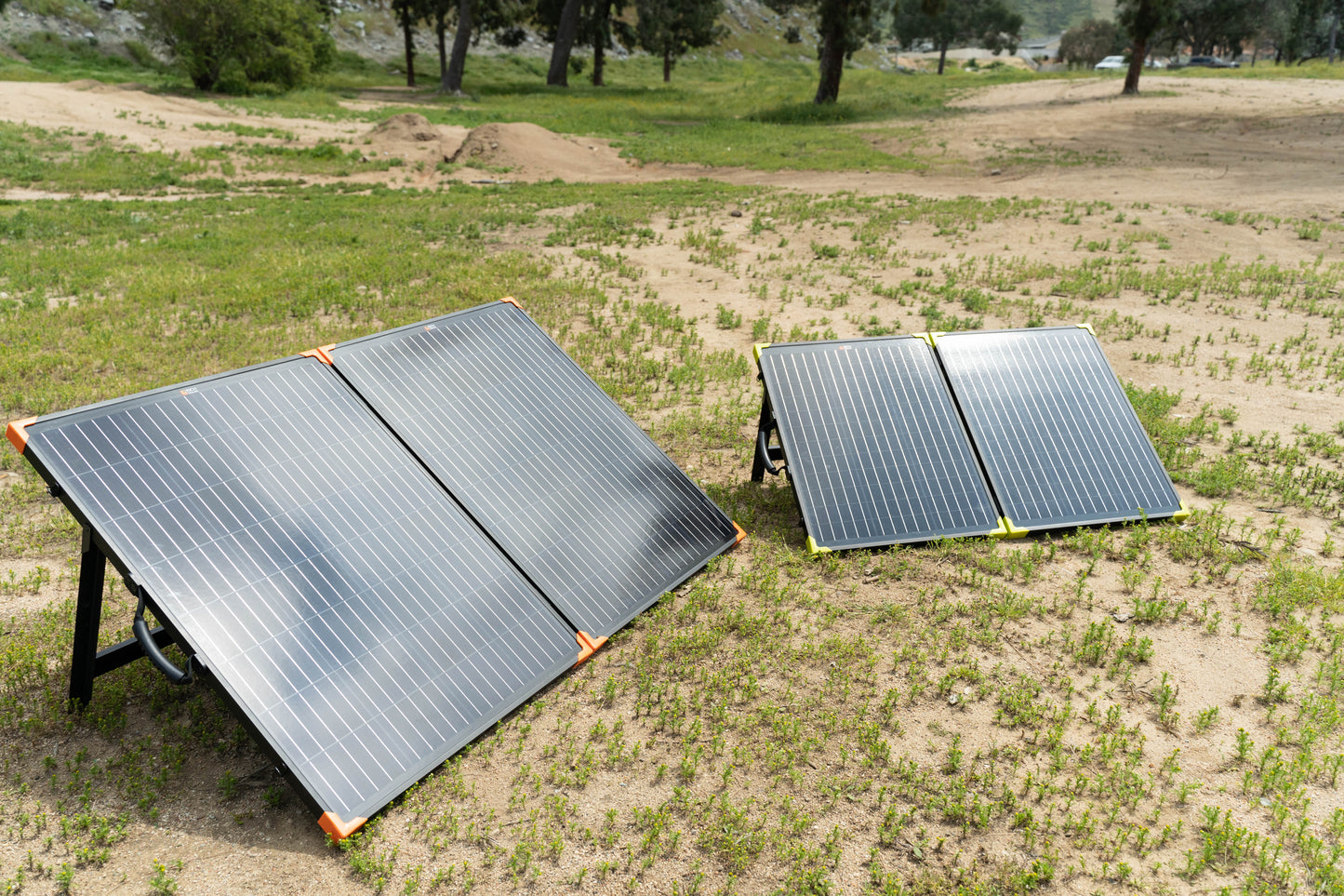 MEGA 200 Portable Briefcase Charging Kit | 200 Watt Portable 12V Solar Panel