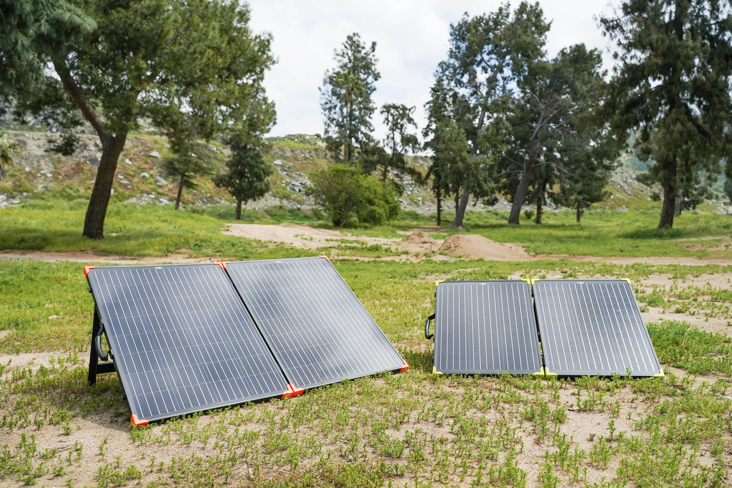 MEGA 200 Portable Briefcase Charging Kit | 200 Watt Portable 12V Solar Panel