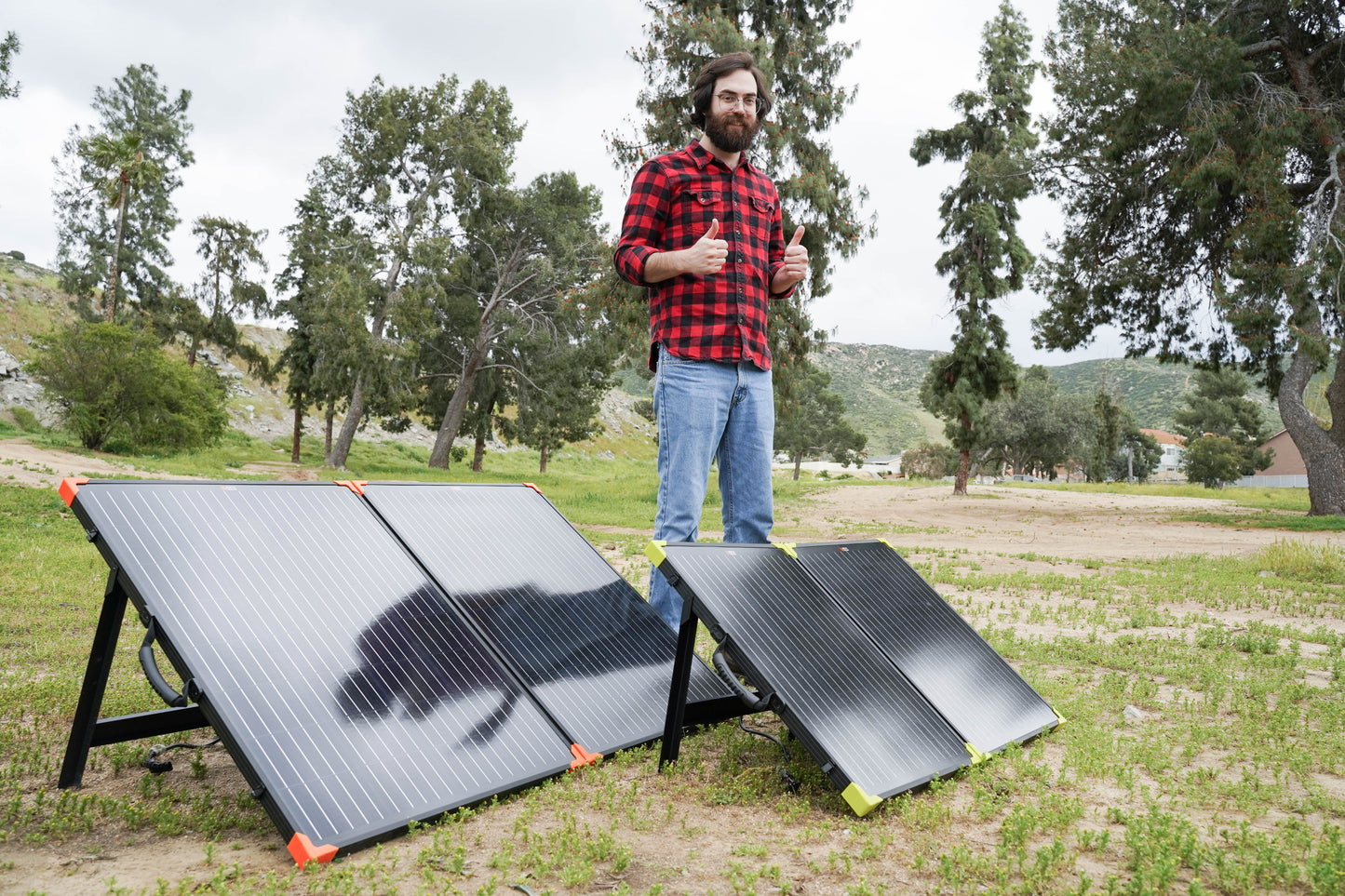 MEGA 200 Portable Briefcase Charging Kit | 200 Watt Portable 12V Solar Panel