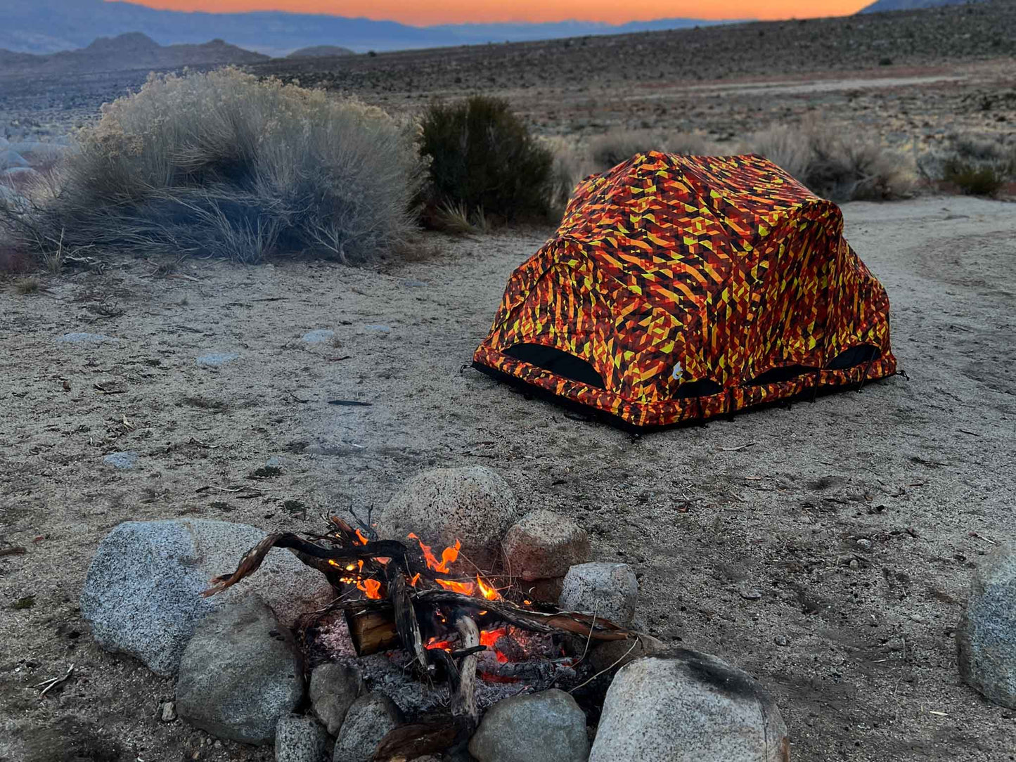 REV RACK TENT (Ember Black Out)