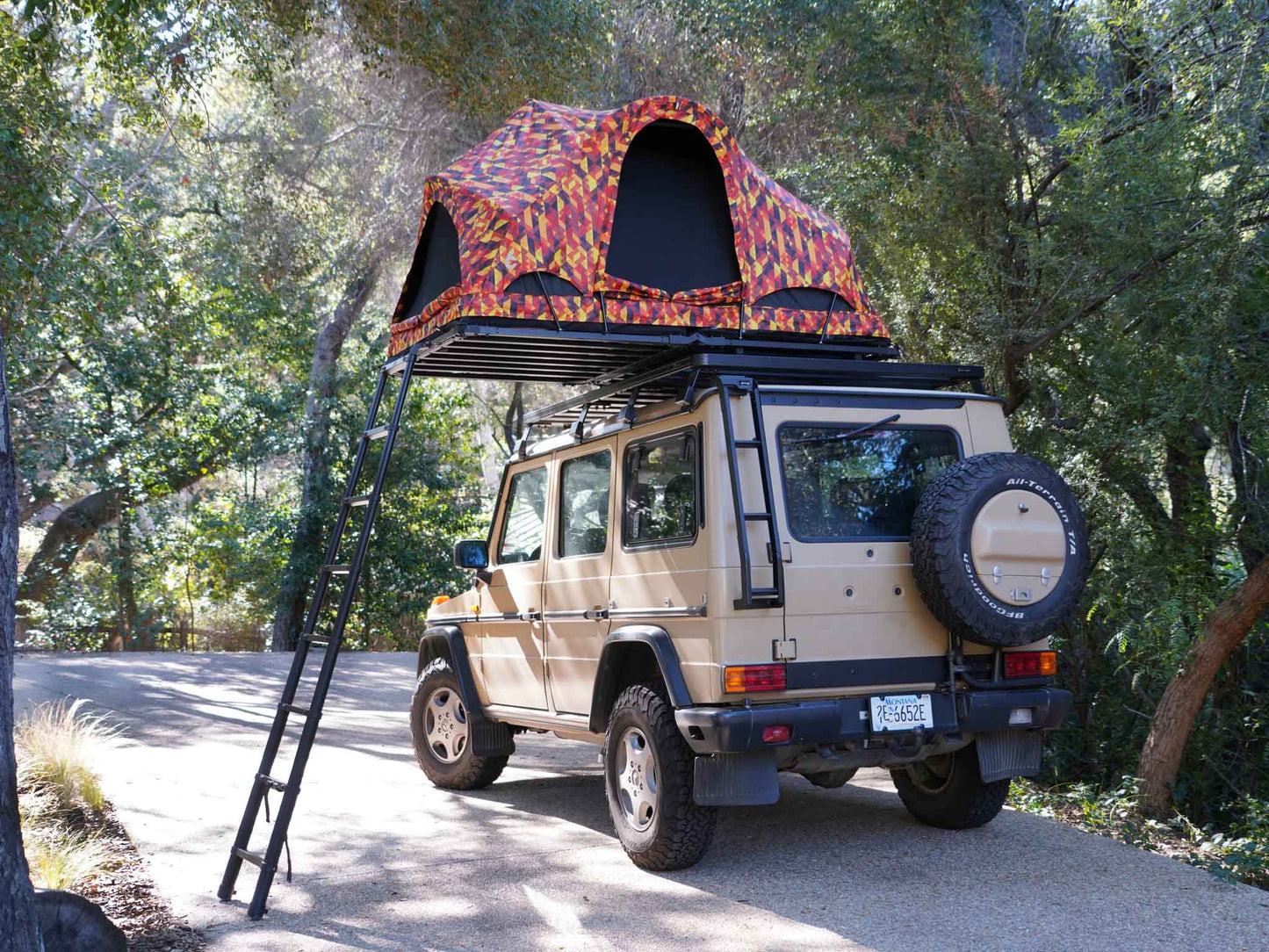 REV ROOF TOP TENT X (Ember Black Out)
