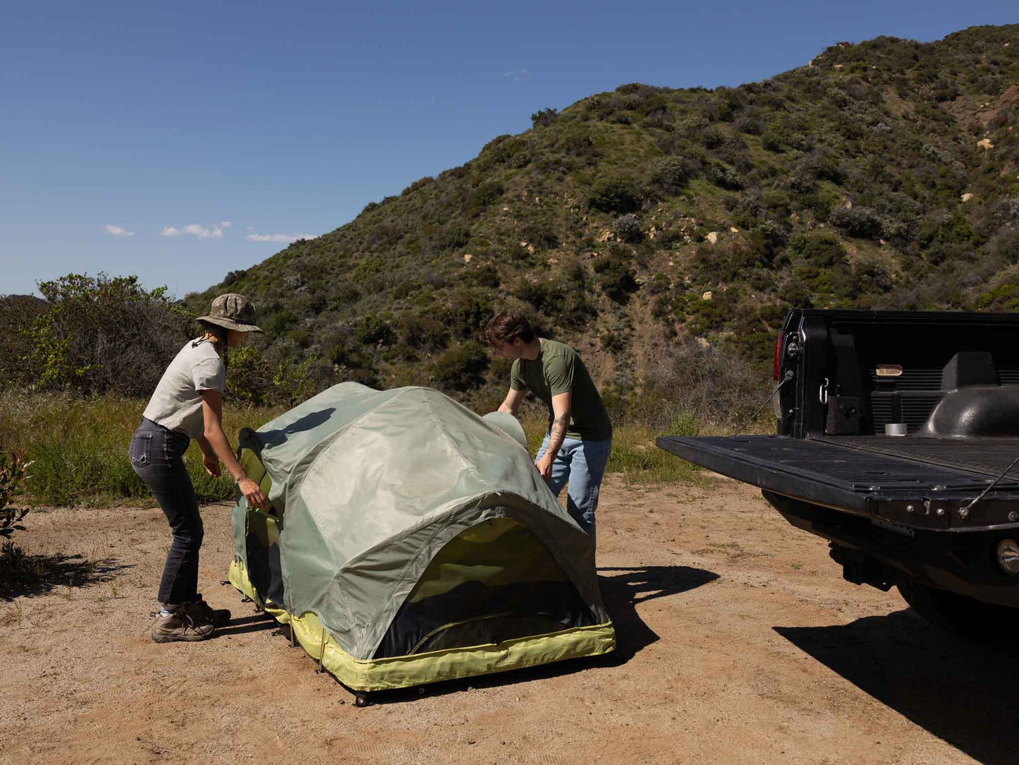 REV PICK-UP TRUCK TENT