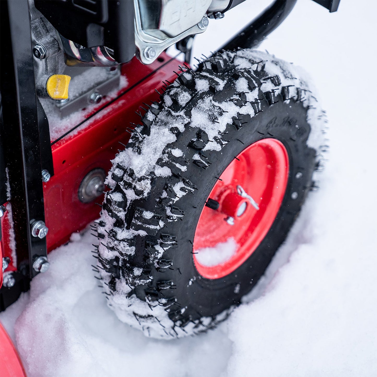 24'' 212cc Two Stage Self-Propelled Gas Snow Blower w/ Electric Start DB7109A